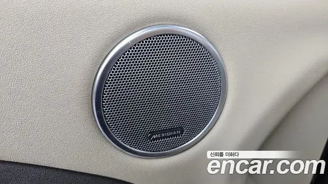 Land Rover Range Rover Evoque 2018 — ფოტო 34/34
