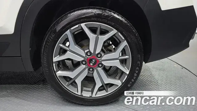 Kia Seltos 2019 — Şəkil 6/32