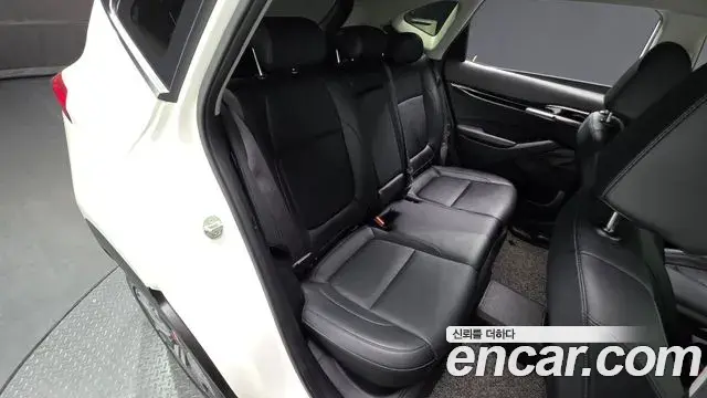 Kia Seltos 2019 — Şəkil 19/32