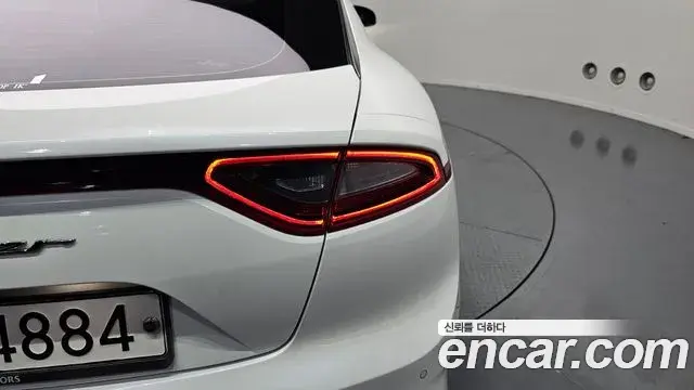 Kia Stinger 2018 — Şəkil 3/30