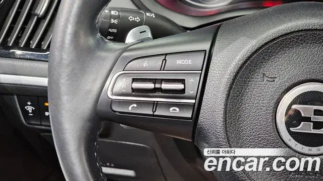Kia Stinger 2018 — Şəkil 18/30