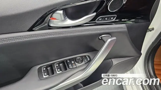 Kia Stinger 2018 — Şəkil 12/30