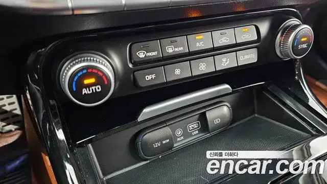 Kia Stinger 2018 — Şəkil 5/30