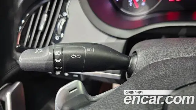 Kia Stinger 2018 — Şəkil 20/30