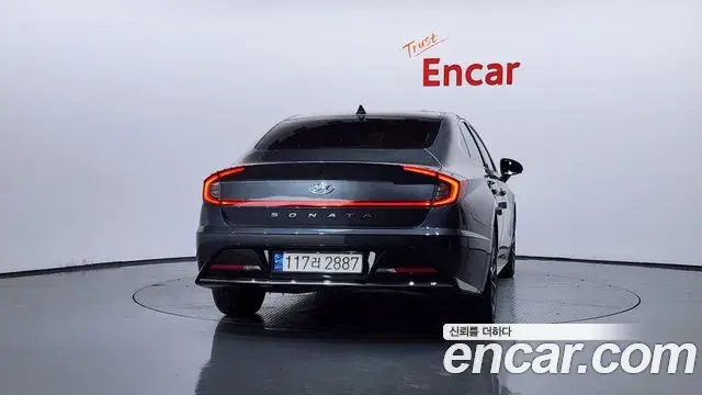 Hyundai Sonata Hybrid 2021 — ფოტო 16/34