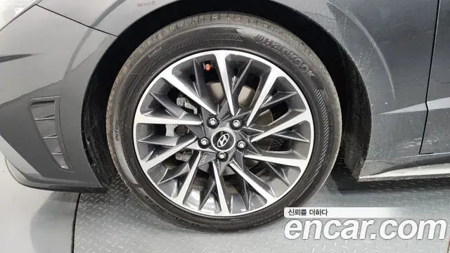 Hyundai Sonata Hybrid 2021 — ფოტო 2/34