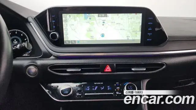 Hyundai Sonata Hybrid 2021 — ფოტო 26/34