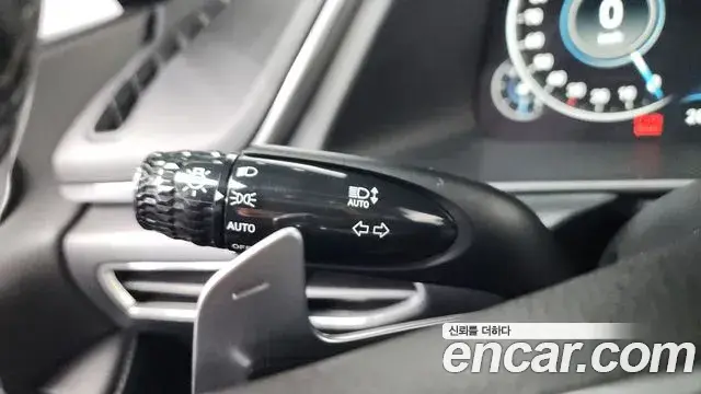 Hyundai Sonata Hybrid 2021 — ფოტო 31/34