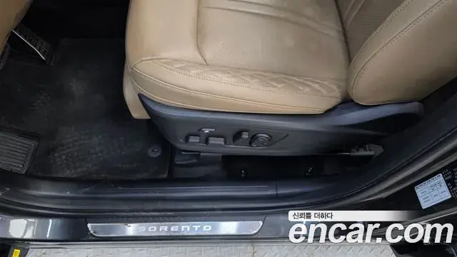 Kia Sorento 2024 — Şəkil 16/37
