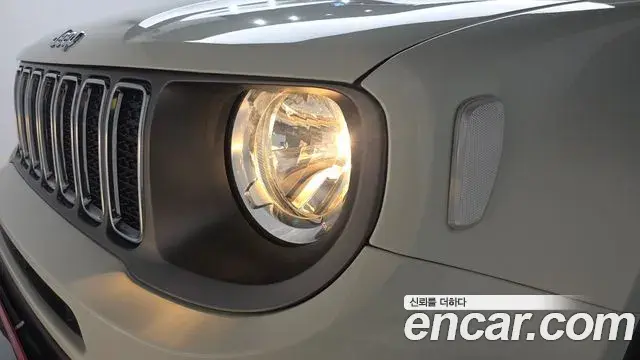 Jeep Renegade 2021 — Photo 10/30