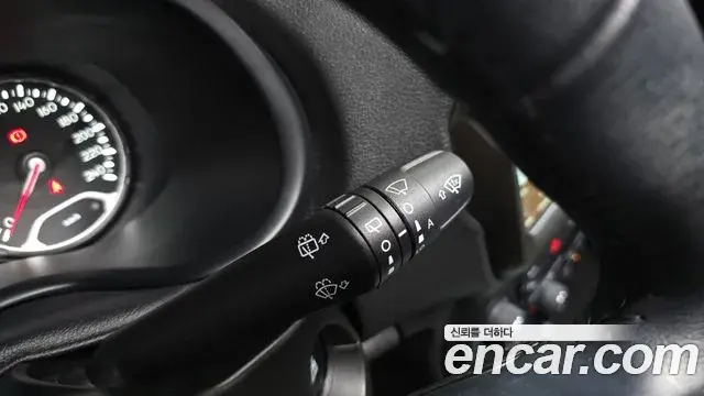 Jeep Renegade 2021 — Photo 13/30
