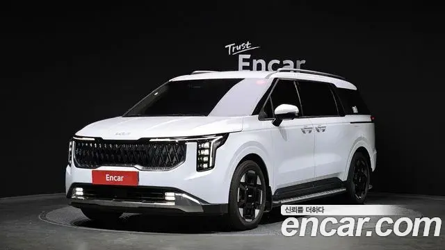 Kia Carnival 2024 — ფოტო 5/20