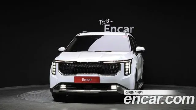 Kia Carnival 2024 — ფოტო 6/20
