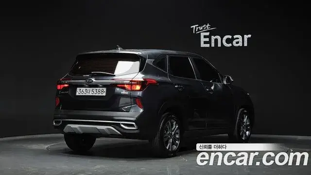 Kia Seltos 2020 — ფოტო 4/20