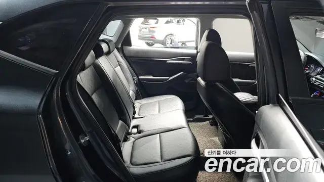 Kia Seltos 2020 — ფოტო 2/20
