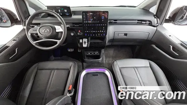 Hyundai Staria 2023 — Фото 7/20