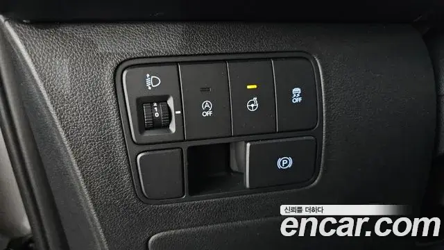 Hyundai Staria 2023 — Фото 19/20