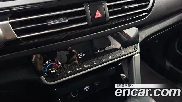 Kia Seltos 2021 — ფოტო 6/30