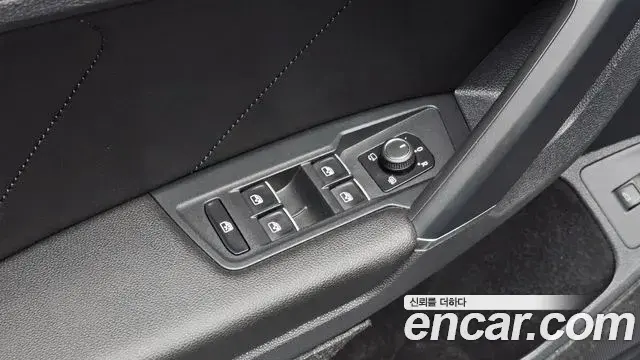 Volkswagen Tiguan 2018 — Фото 19/20