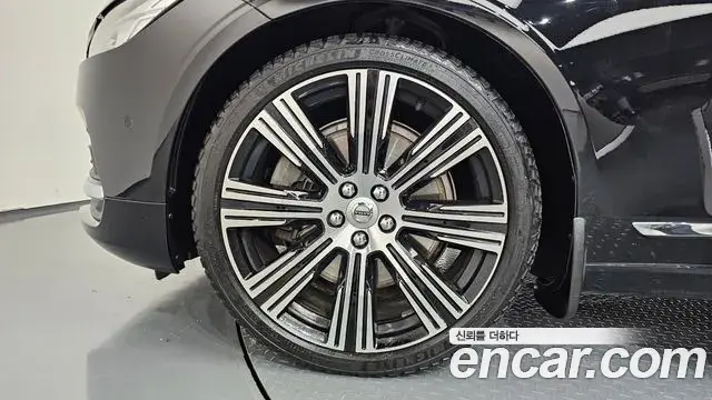 Volvo S90 2022 — Фото 4/20