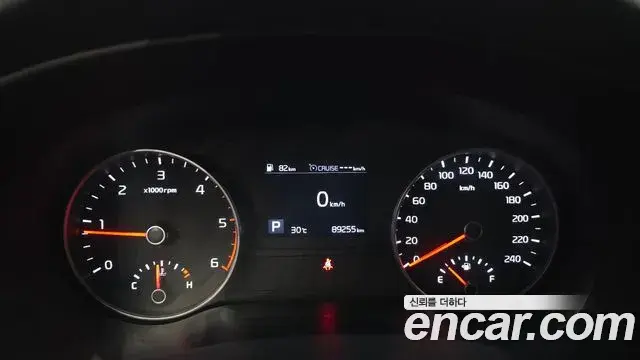 Kia Sportage The Bold 2019 — ფოტო 14/34