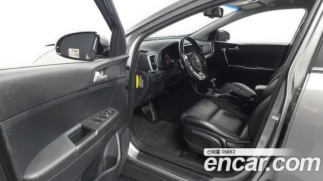 Kia Sportage The Bold 2019 — ფოტო 2/34