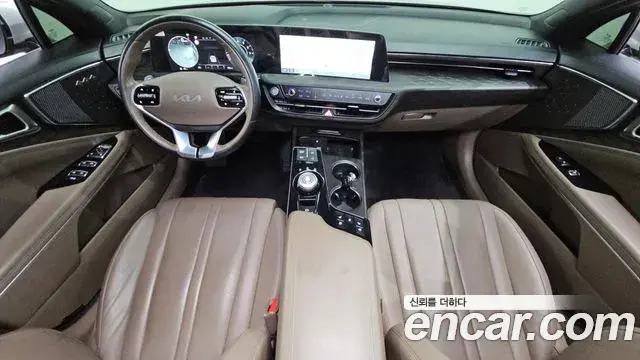 Kia K8 2022 — Şəkil 17/34