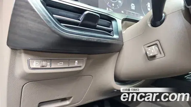Kia K8 2022 — Şəkil 28/34