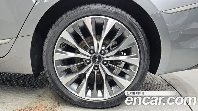 Kia K8 2022 — Şəkil 10/34