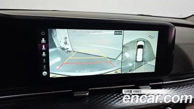 Kia Carnival 2022 — Şəkil 27/34