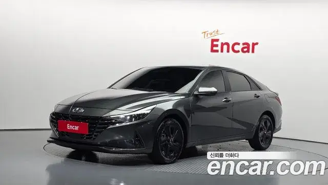 Hyundai The New Avante Hybrid 2022 — ფოტო 9/20
