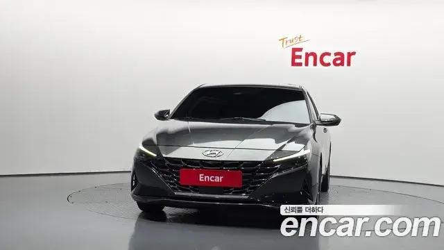 Hyundai The New Avante Hybrid 2022 — ფოტო 16/20