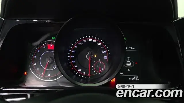 Hyundai The New Avante Hybrid 2022 — ფოტო 5/20