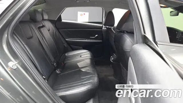 Hyundai The New Avante Hybrid 2022 — ფოტო 3/20