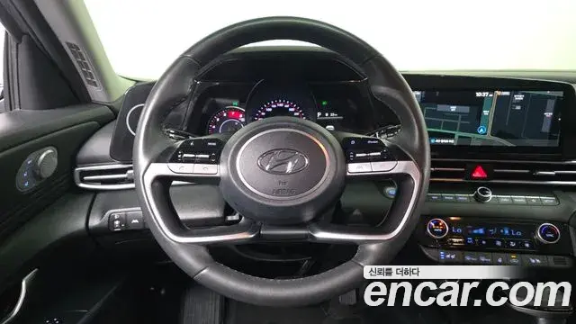 Hyundai The New Avante Hybrid 2022 — ფოტო 15/20