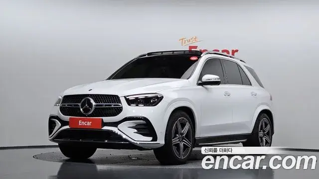 Mercedes-Benz GLE-Class 2023 — ფოტო 18/34