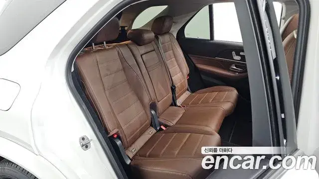 Mercedes-Benz GLE-Class 2023 — ფოტო 5/34
