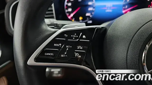 Mercedes-Benz GLE-Class 2023 — ფოტო 21/34