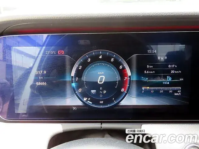 Mercedes-Benz E-Class 2018 — Şəkil 10/20