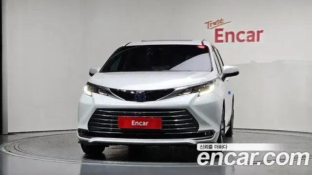 Toyota Sienna 2024 — Şəkil 5/20