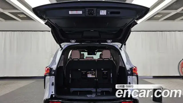 Toyota Sienna 2024 — Şəkil 6/20