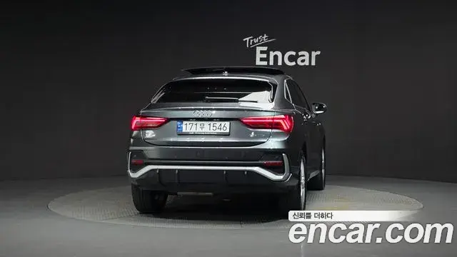 Audi Q3 2023 — Фото 4/20