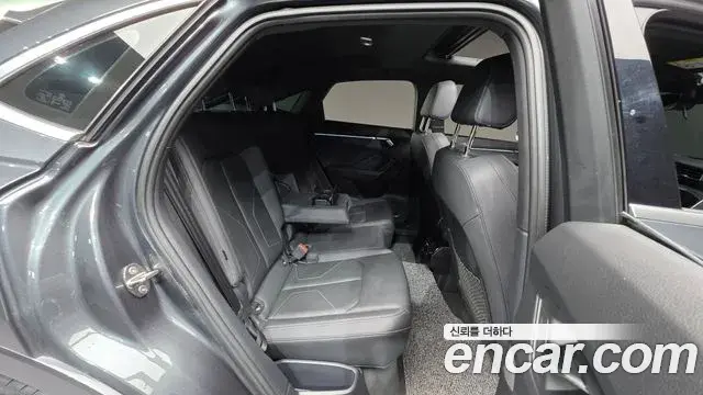 Audi Q3 2023 — Фото 19/20