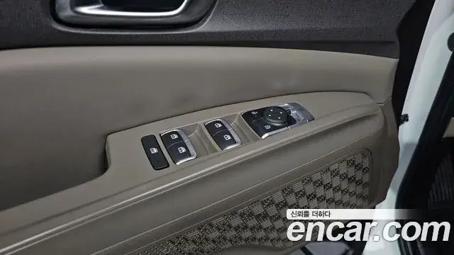 Kia Carnival 2025 — Şəkil 19/33
