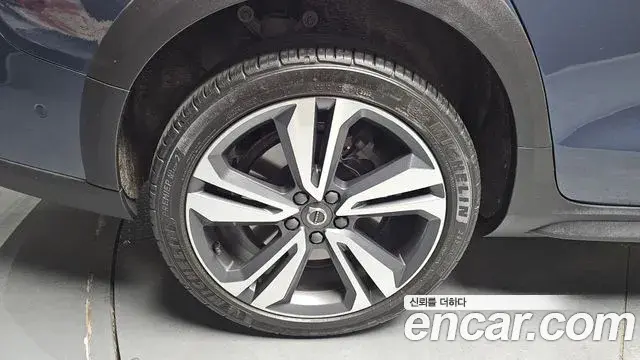 Volvo V60 Cross Country 2021 — Şəkil 8/30