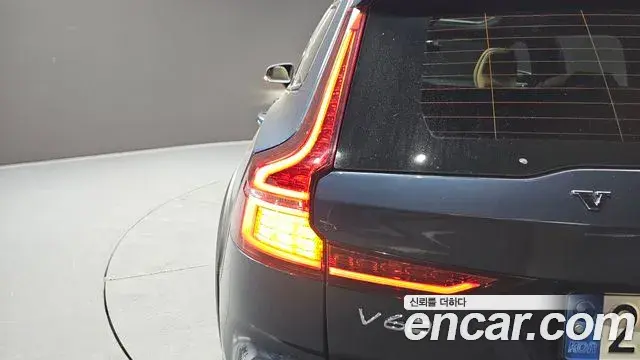 Volvo V60 Cross Country 2021 — Şəkil 19/30