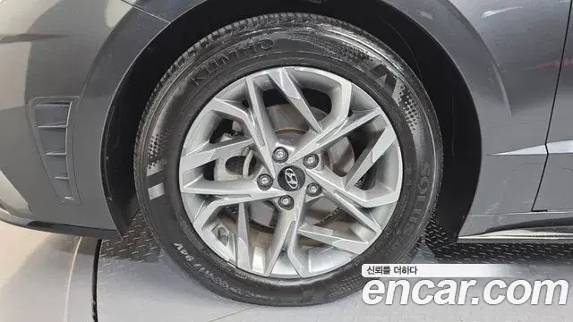 Hyundai Sonata Hybrid 2023 — Şəkil 10/30