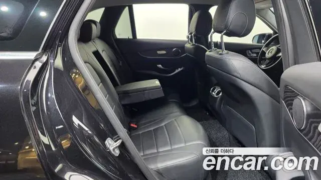 Mercedes-Benz GLC-Class 2019 — Фото 13/20