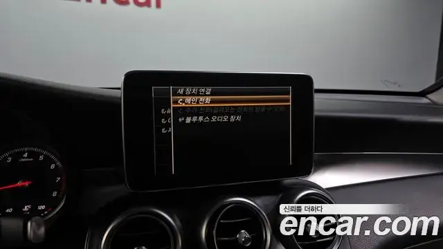 Mercedes-Benz GLC-Class 2019 — Photo 2/37