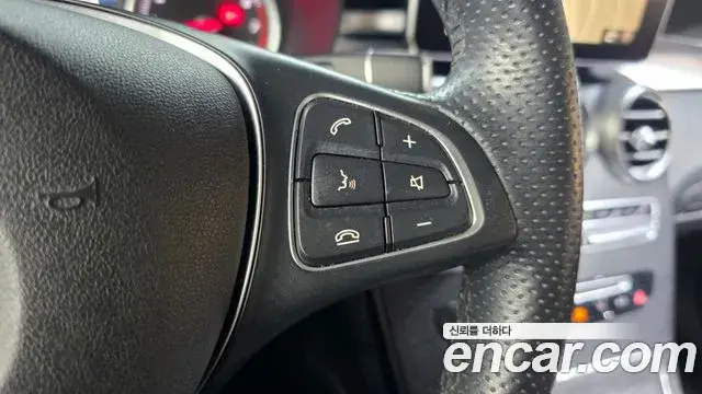 Mercedes-Benz GLC-Class 2019 — Photo 3/37